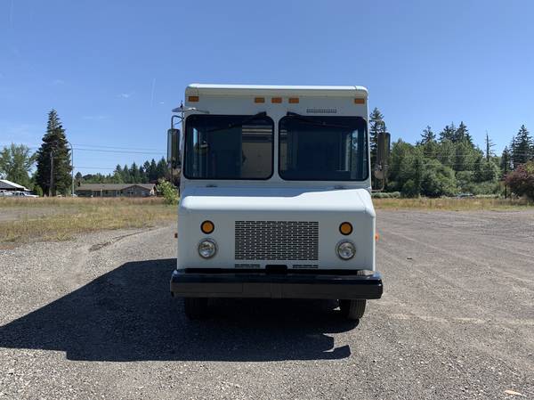 2004 Workhorse P42 diesel 44k miles for sale in Vancouver, OR – photo 2