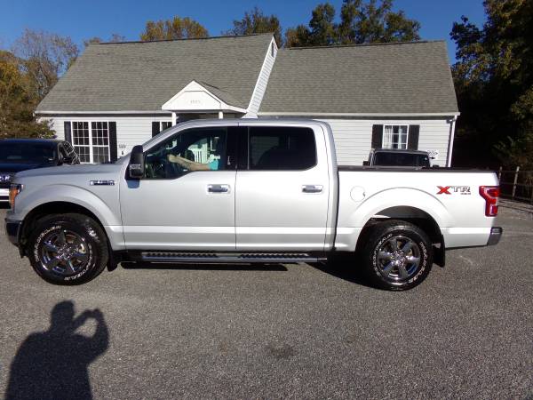 IMMACULATE 2018 Ford F-150 Crew Cab 4X4 - cars & trucks - by dealer... for sale in Hayes, VA – photo 3