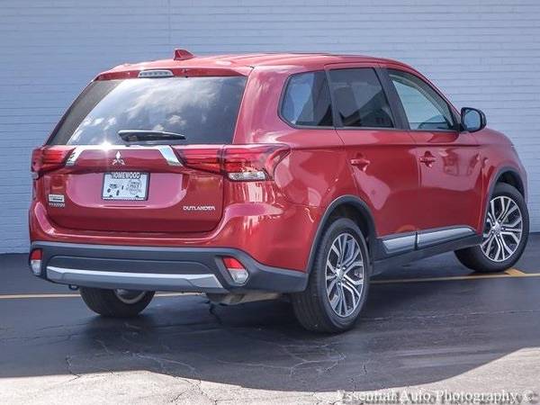 2018 Mitsubishi Outlander SUV ES - Red for sale in Homewood, IL – photo 7