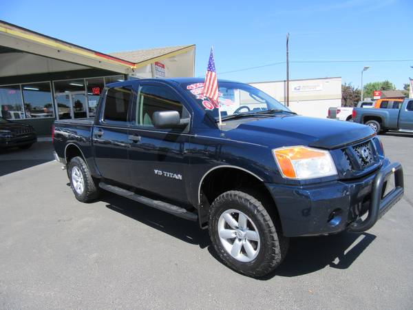2008 Nissan Titan XE 4X4 Crew Cab!!! - cars & trucks - by dealer -... for sale in Billings, MT – photo 2