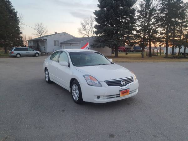 2009 Nissan Altima - cars & trucks - by dealer - vehicle automotive... for sale in Moorhead, ND – photo 7