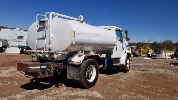 2000 Freightliner 2000 Freightliner FL70 S/A Water Truck - cars & for sale in Denver , CO – photo 2