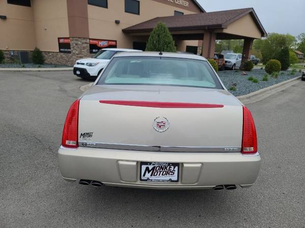 2008 Cadillac DTS Luxury III 4dr Sedan ONLY 46K MILES - cars & for sale in Faribault, WI – photo 7