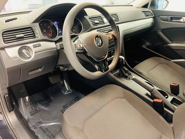 2017 Volkswagen Passat 1.8T S Automatic *GUARANTEED CREDIT APPROVAL*... for sale in Streamwood, IL – photo 14