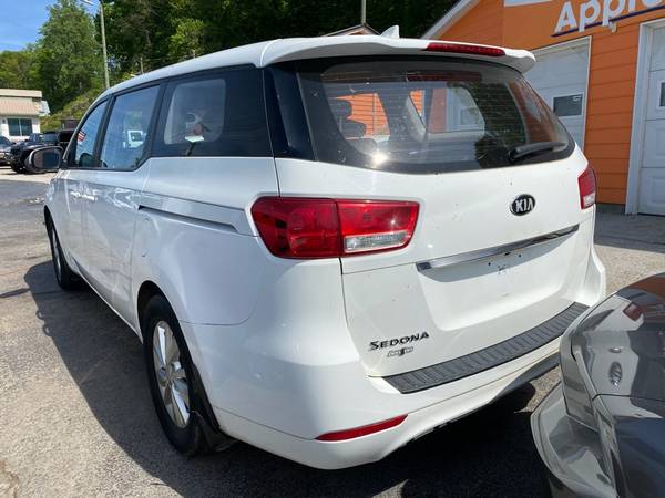 2016 Kia Sedona L - - by dealer - vehicle automotive for sale in Knoxville, NC – photo 4