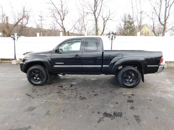 2009 TOYOTA TACOMA SR5 4WD ACCESS CAB 4 CYL 5 SPT M/T~CLEAN! - cars... for sale in Barre, VT – photo 4