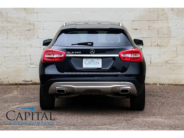 Sleek 2016 Mercedes-Benz GLA 250 Crossover w/Navigation, Keyless GO! for sale in Eau Claire, WI – photo 20