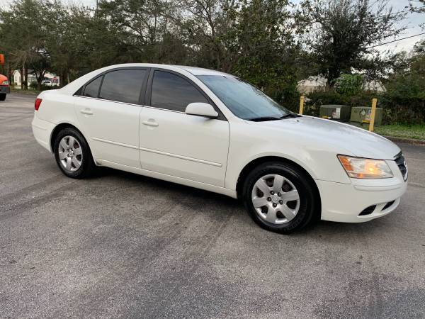 CLEAN 2009 HYUNDAI SONATA EXCELLENT CONDITION MILES 154k COLD AC... for sale in Fort Pierce, FL – photo 3