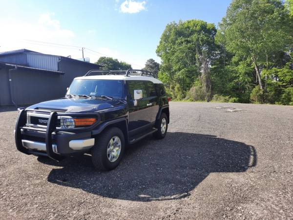 2010 Toyota FJ Cruiser with ONLY 120, 267 Miles-Hickory - cars & for sale in Denver, NC – photo 4