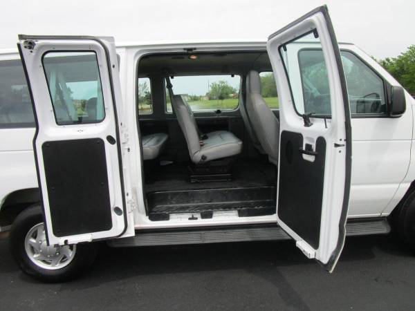 2010 Ford E-Series Wagon E 350 SD XL 3dr Extended Passenger Van for sale in Norman, KS – photo 17