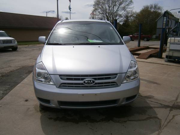 2008 Kia Sedona - - by dealer - vehicle automotive sale for sale in Westby, WI – photo 6