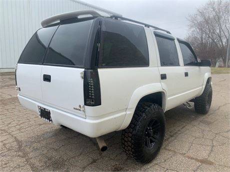 Custom 1997 GMC Yukon SLE 4WD - - by dealer - vehicle for sale in New haven, IN – photo 3