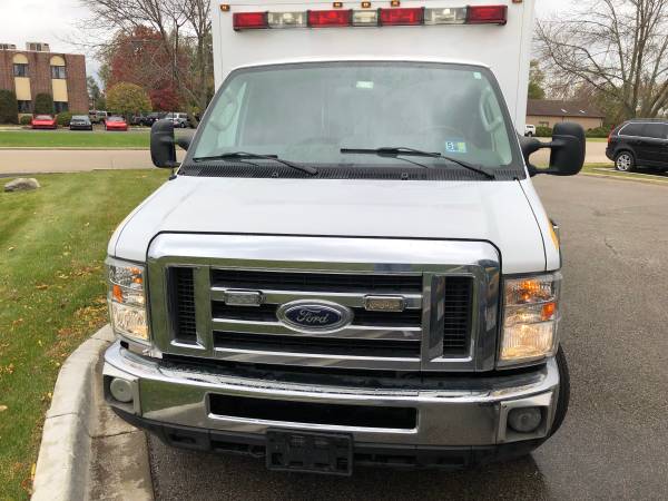 Ambulances for sale for sale in Grayslake, IL – photo 5