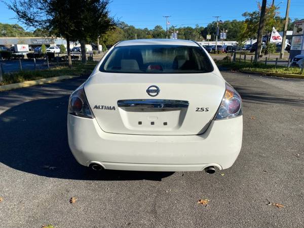 2012 Nissan Altima - Clean Title-Drives Great - - by for sale in Gainesville, FL – photo 6