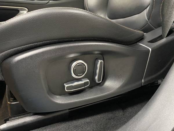 2020 Jaguar F-PACE 30t Prestige Heated Steering Wheel Backup Cam SUV... for sale in Portland, OR – photo 13