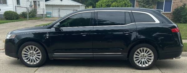 2011 Lincoln MKT 3.7L AWD - cars & trucks - by dealer - vehicle... for sale in Eastpointe, MI – photo 8