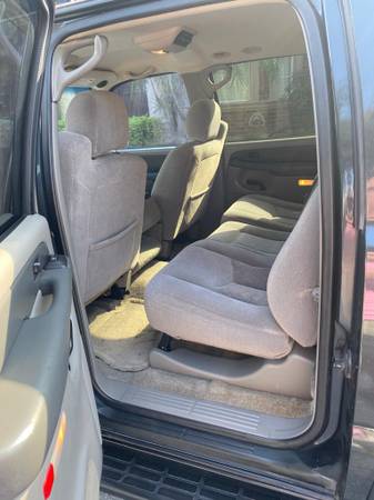 2003 Chevrolet Suburban - cars & trucks - by owner - vehicle... for sale in McAllen, TX – photo 4