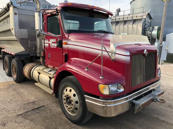 International 9200i - cars & trucks - by owner - vehicle automotive... for sale in Danube, MN – photo 2