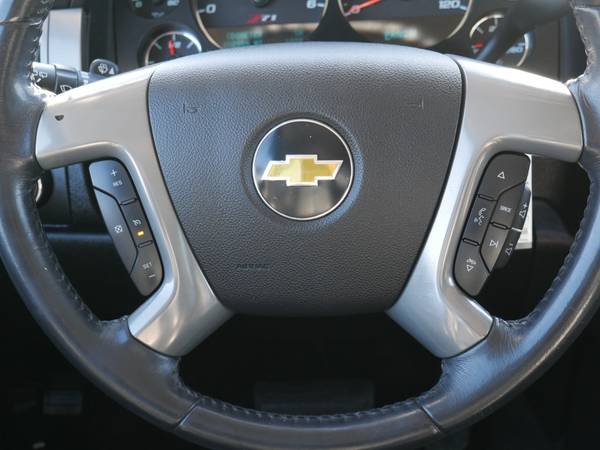 2011 Chevrolet Suburban LT 1500 - - by dealer for sale in Buffalo, MN – photo 9