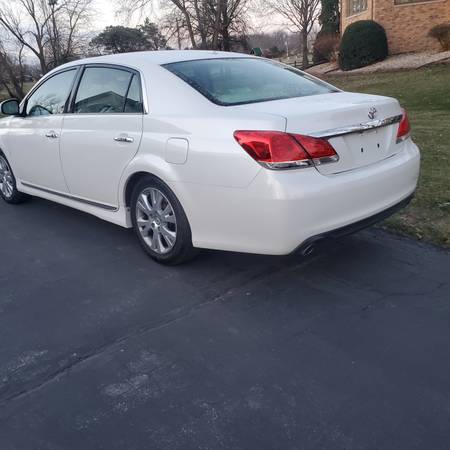 2011 Toyota avalon - cars & trucks - by owner - vehicle automotive... for sale in Chicago, IL – photo 8