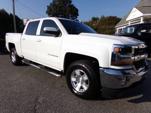 IMMACULATE 2017 Chevrolet Silverado Crew Cab 4X4 for sale in Hayes, NC – photo 14
