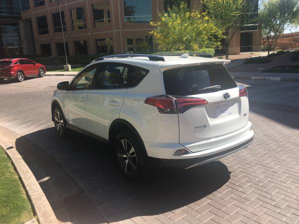 2017 Toyota RAV4 XLE 44, 000 Miles Super WHITE 2 Wheel Drive SHARP! for sale in Scottsdale, AZ – photo 2