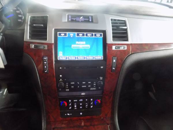 2007 CADILLAC ESCALADE - - by dealer - vehicle for sale in Oklahoma City, OK – photo 12