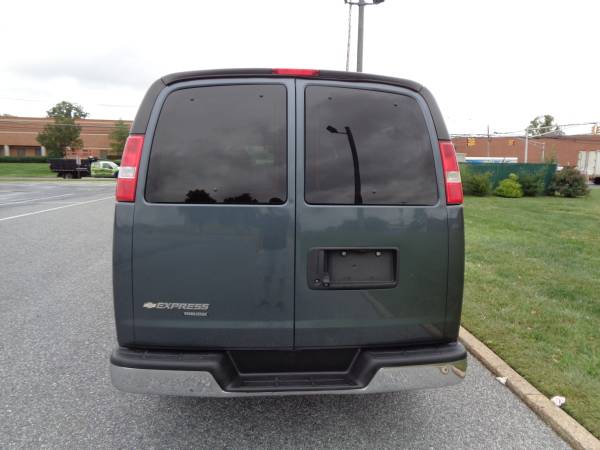 2014 CHEVROLET EXPRESS 15-PASSENGER 3500, EXTENDED! CLEAN, 1-OWNER!! for sale in PALMYRA, DE – photo 9