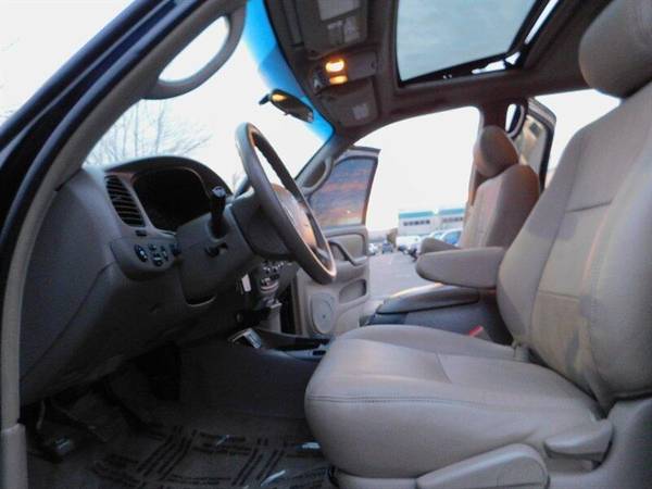 2006 Toyota Tundra SR5 Double Cab 4X4 / V8 / Leather Heated seats... for sale in Portland, OR – photo 14