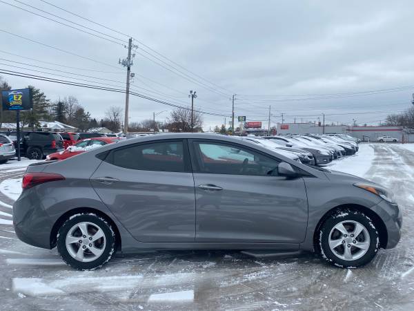 2014 HYUNDAI ELANTRA - - by dealer - vehicle for sale in Indianapolis, IN – photo 2