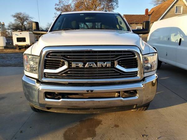 2018 Ram 2500 Crew Cab - Financing Available! - cars & trucks - by... for sale in Wichita, KS – photo 8