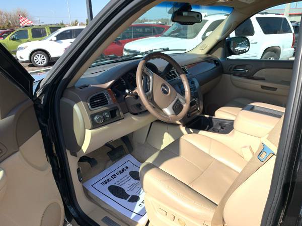 2008 GMC YUKON XL SLT,BUCKET SEATS, ONE OWNER, - cars & trucks - by... for sale in MOORE, OK – photo 7