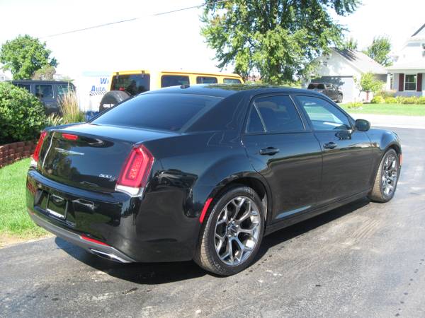 2015 Chrysler 300 4dr Sdn 300S RWD for sale in Frankenmuth, MI – photo 5