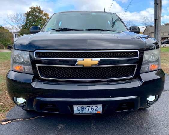 2012 Chevrolet Suburban LT1500 - cars & trucks - by owner - vehicle... for sale in North Attleboro, RI – photo 6