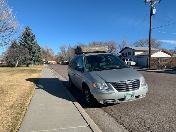 2005 Chrysler Town & Country Limited - 93,500mi LOW MILES - cars &... for sale in Colorado Springs, CO – photo 6