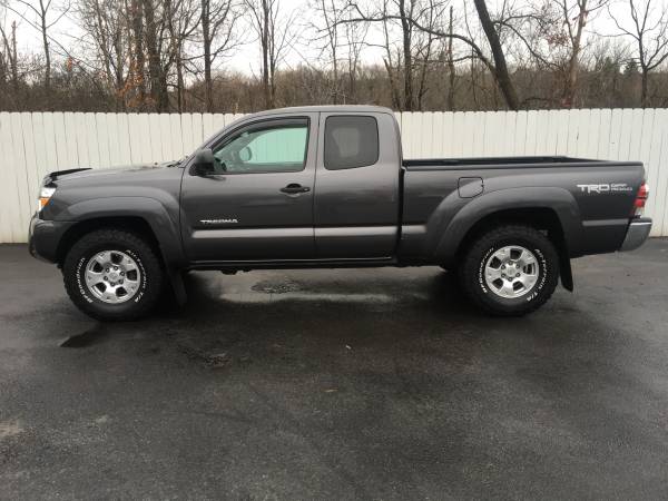 2012 Toyota Tacoma SR5 Automatic 4wd 6 Cylinder TRD Off Road Package... for sale in Watertown, NY – photo 12