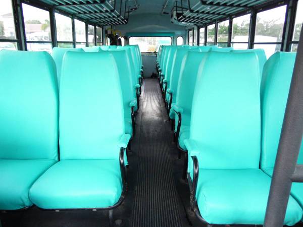 International SHUTTLE Passenger BUS Van Party Limousine SHUTTLE BUS... for sale in West Palm Beach, FL – photo 12