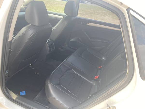 2013 Volkswagen Passat SE 2500 Down/enganche - - by for sale in Brownsville, TX – photo 8