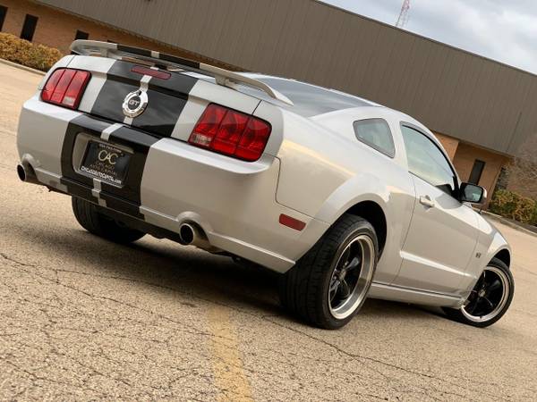 2005 FORD MUSTANG GT V8 ONLY 70k-MILES 1-OWNER LOW-MILES CLEAN for sale in Elgin, IL – photo 4