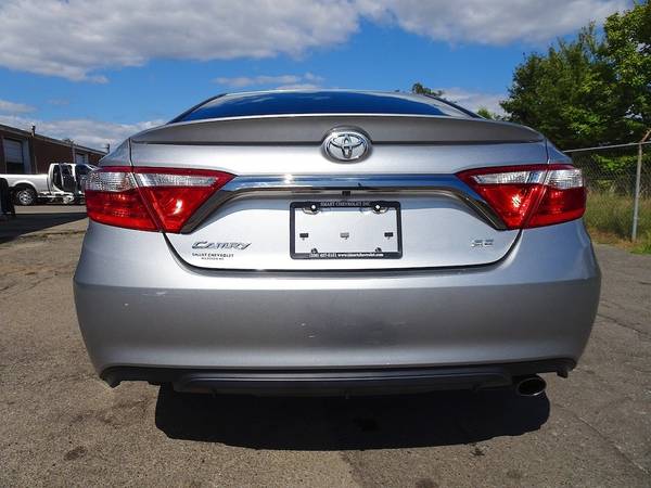 Toyota Camry SE Bluetooth Rear Camera Leather Package Low Miles NICE for sale in Wilmington, NC – photo 4