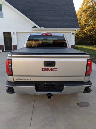 2017 GMC 1500 SLT crew cab 4 wheel drive - cars & trucks - by owner... for sale in Gentry, MO – photo 6