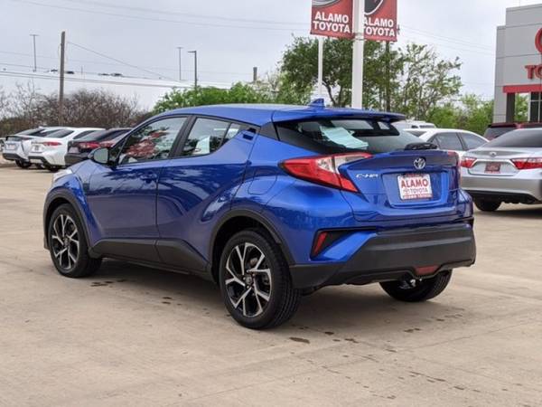 2018 Toyota C-HR XLE - - by dealer - vehicle for sale in San Antonio, TX – photo 3