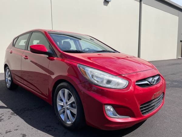 2012 HYUNDAI ACCENT - - by dealer - vehicle automotive for sale in Portland, OR – photo 4