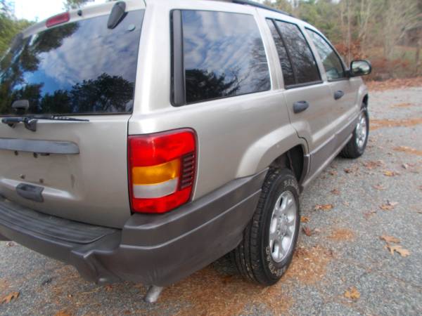 Jeep 2003 Grand Cherokee Larado - cars & trucks - by owner - vehicle... for sale in Putnam, CT – photo 6