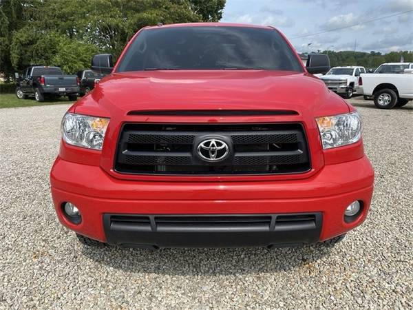 2011 Toyota Tundra Grade **Chillicothe Truck Southern Ohio's Only... for sale in Chillicothe, WV – photo 2