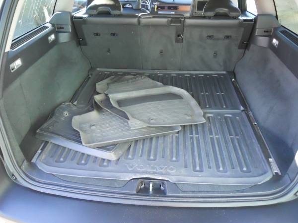 2010 Volvo XC70 75k Miles 1 Owner Wagon Rear Seat Entertainment... for sale in Sutton, MA – photo 14