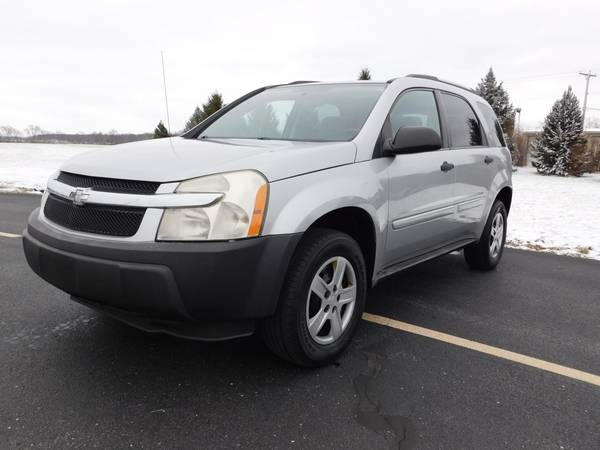 2005Chevy Equinox LS - cars & trucks - by dealer - vehicle... for sale in Muncie, IN – photo 3