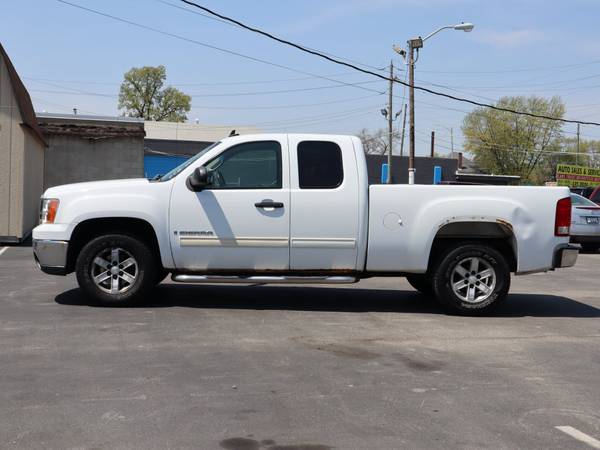 2007 GMC Sierra 1500 SLE - - by dealer - vehicle for sale in Indianapolis, IN – photo 2