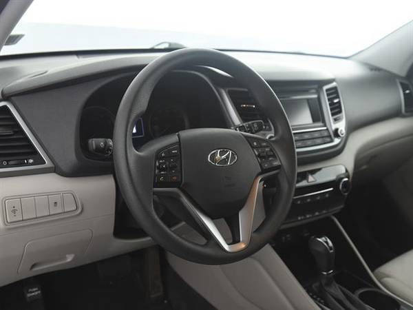 2016 Hyundai Tucson Eco Sport Utility 4D suv Gray - FINANCE ONLINE for sale in Louisville, KY – photo 2