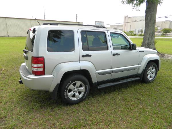 JEEP LIBERTY 4x4 NICE SUV PRICED TO SELL - - by dealer for sale in Jacksonville, FL – photo 8